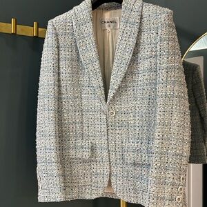 CHANEL Textured Tweed Jacket in Light Blue and White